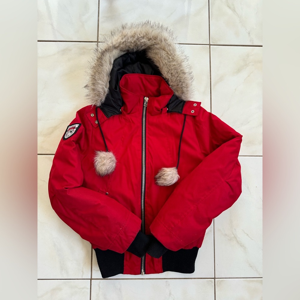Storm Mountain Women’s Cropped Bomber Jacket - Size Large 🌨️